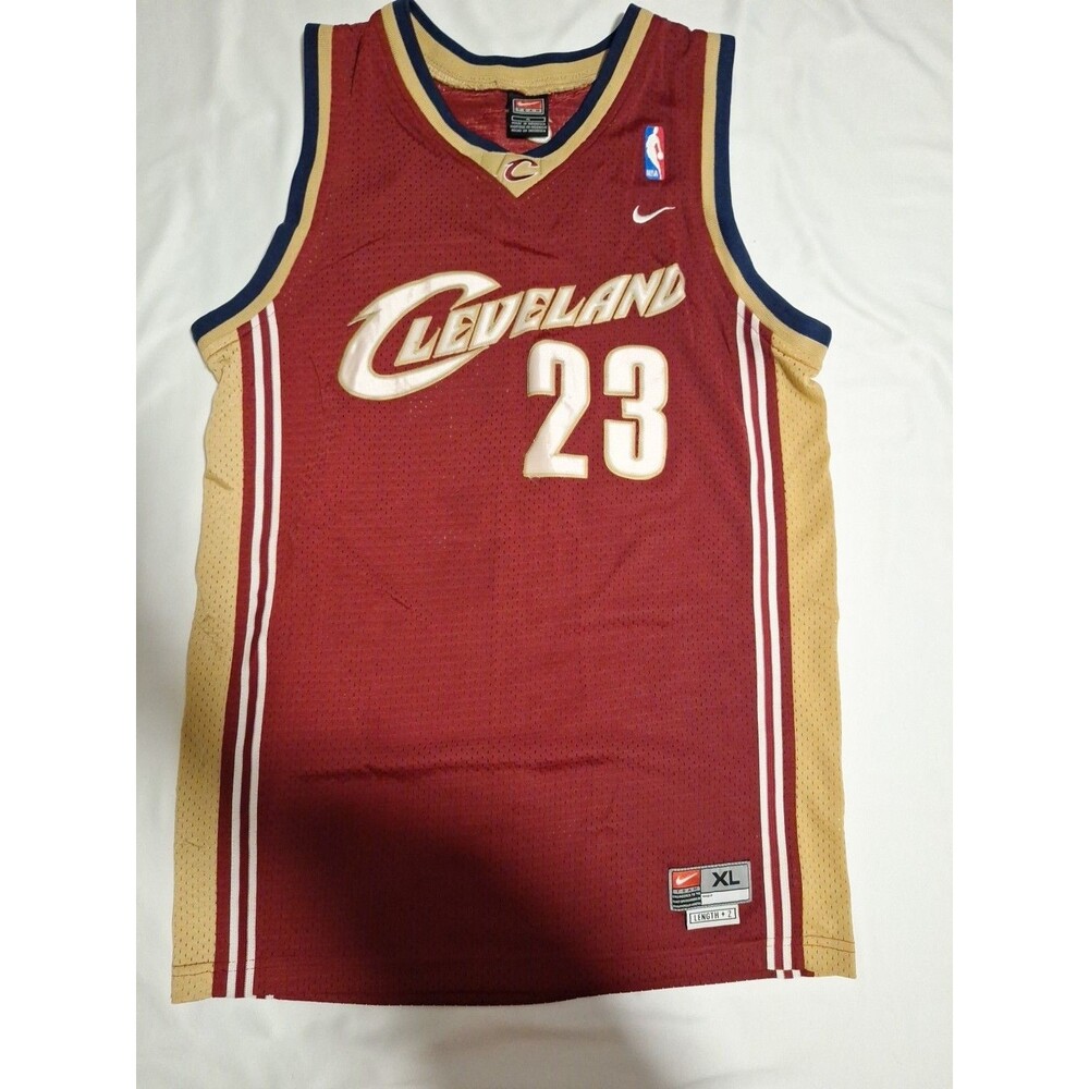 LeBron James Cleveland Cavaliers Authentic Nike Youth XL Length +2 Jersey